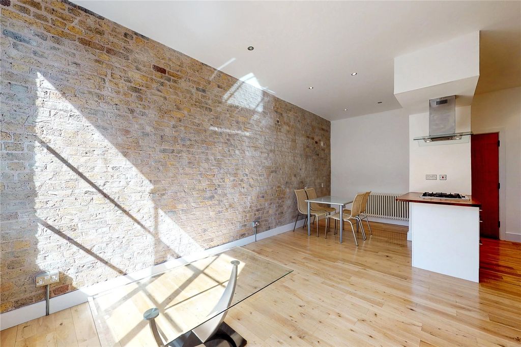 Property photo 2 of 12 Picture No. 13