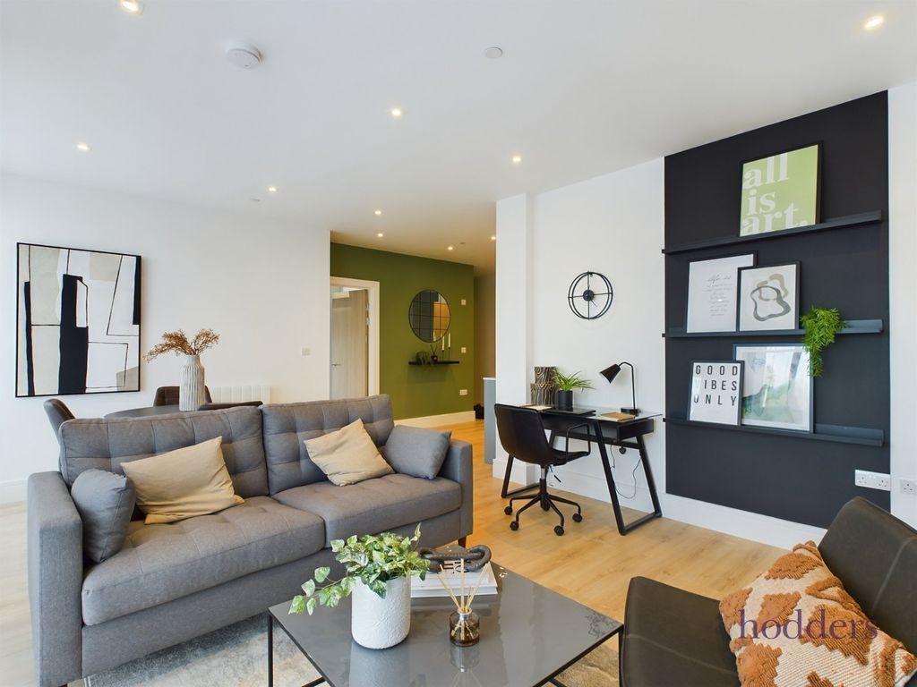 Property photo 1 of 10 Picture No. 02