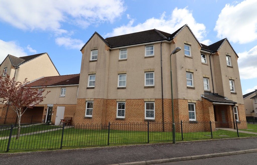 Property photo 1 of 11 External Front