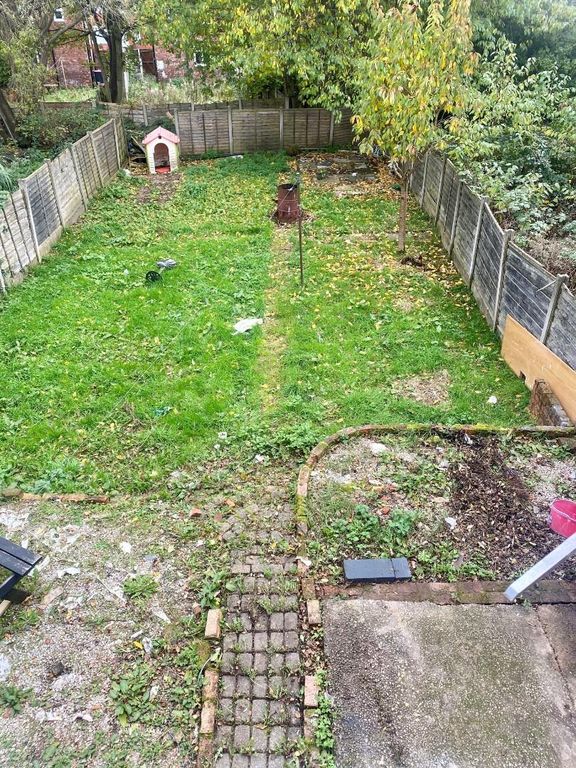 Property photo 3 of 9 Garden.Jpg