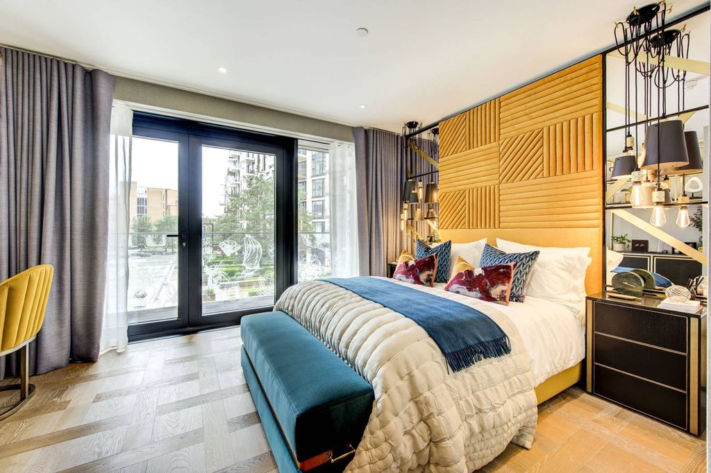 Property photo 2 of 20