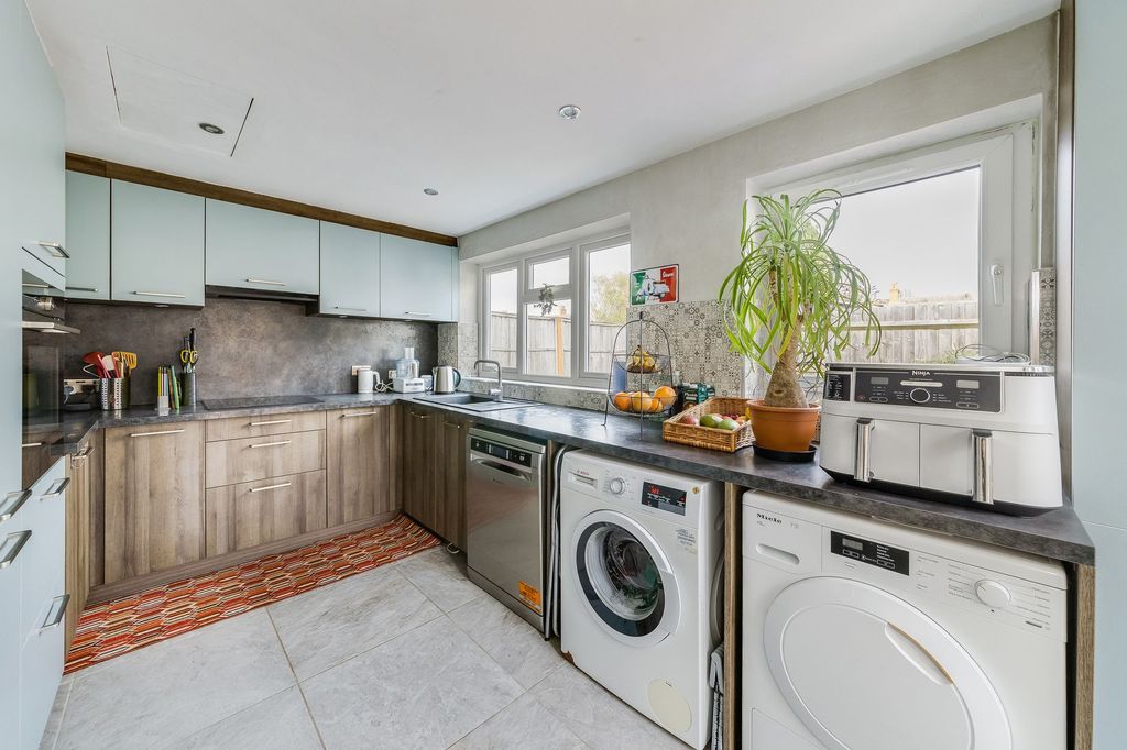 Additional image 7 of 4 bed semi-detached house for saleKynaston Road, Didcot OX11