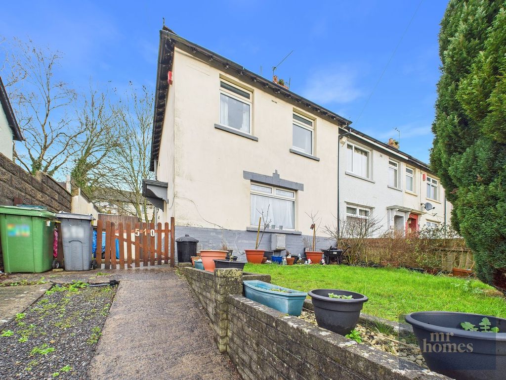Property photo 1 of 32