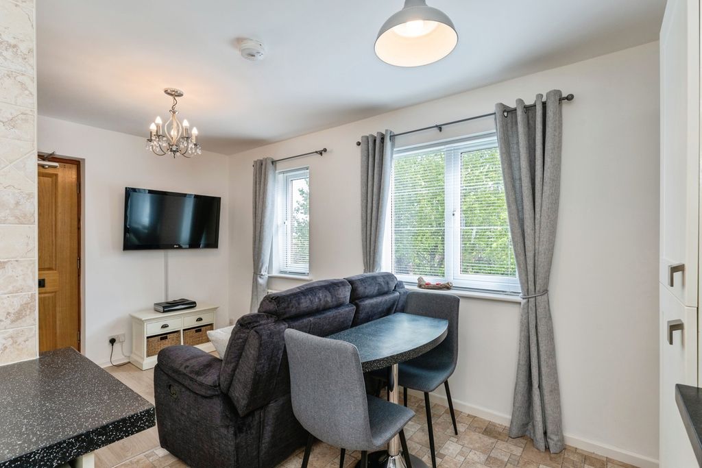 Additional image 4 of 1 bed flat for saleLon Ceiriog, Prestatyn, Denbighshire LL19