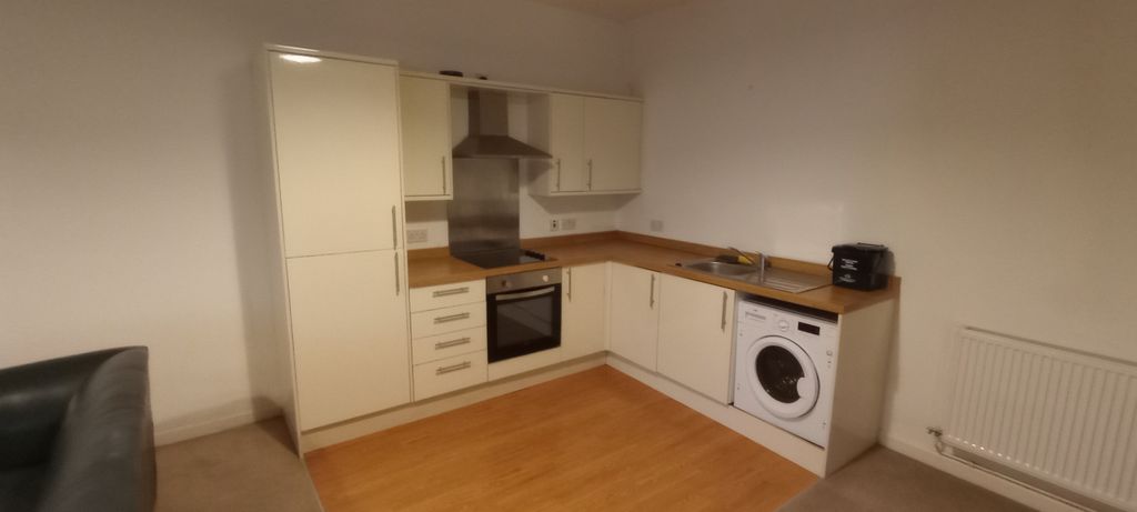Property photo 2 of 6