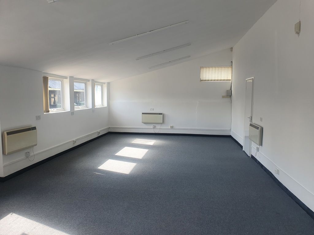 Property photo 3 of 4 Photo 7