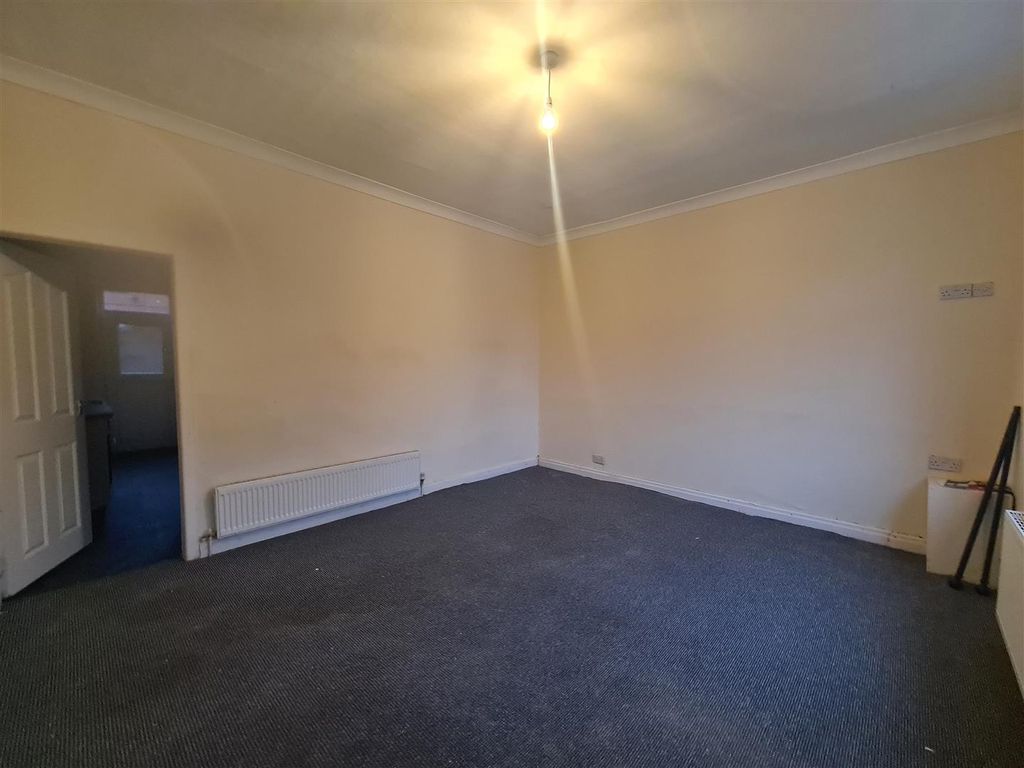 Property photo 2 of 10 20251212_085107.Jpg