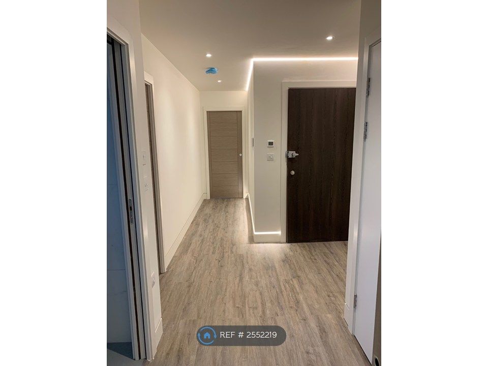 Property photo 3 of 18 Entrance With Mood Lighting