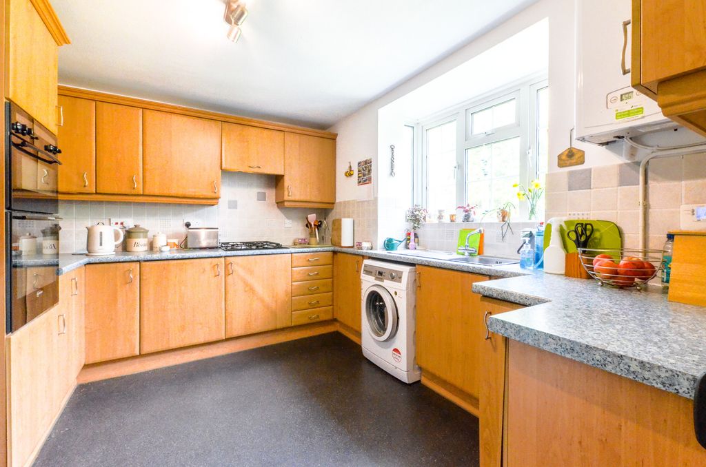 Property photo 3 of 19