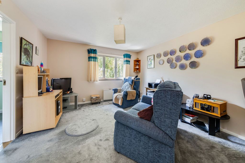 Property photo 2 of 7
