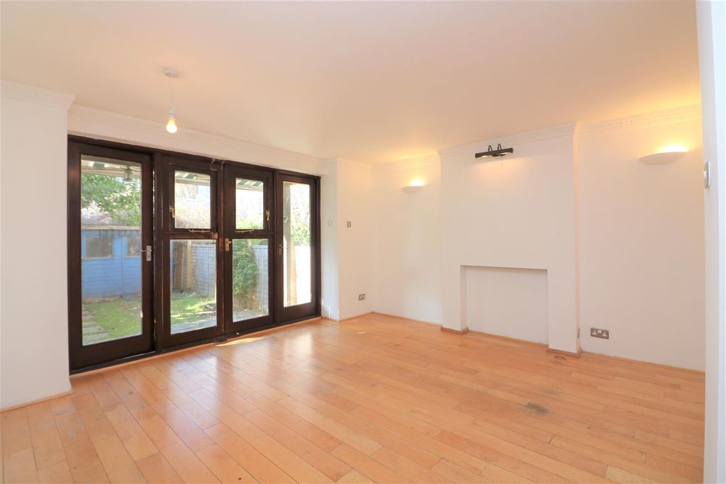 Property photo 2 of 20 Pointers Close.Jpg