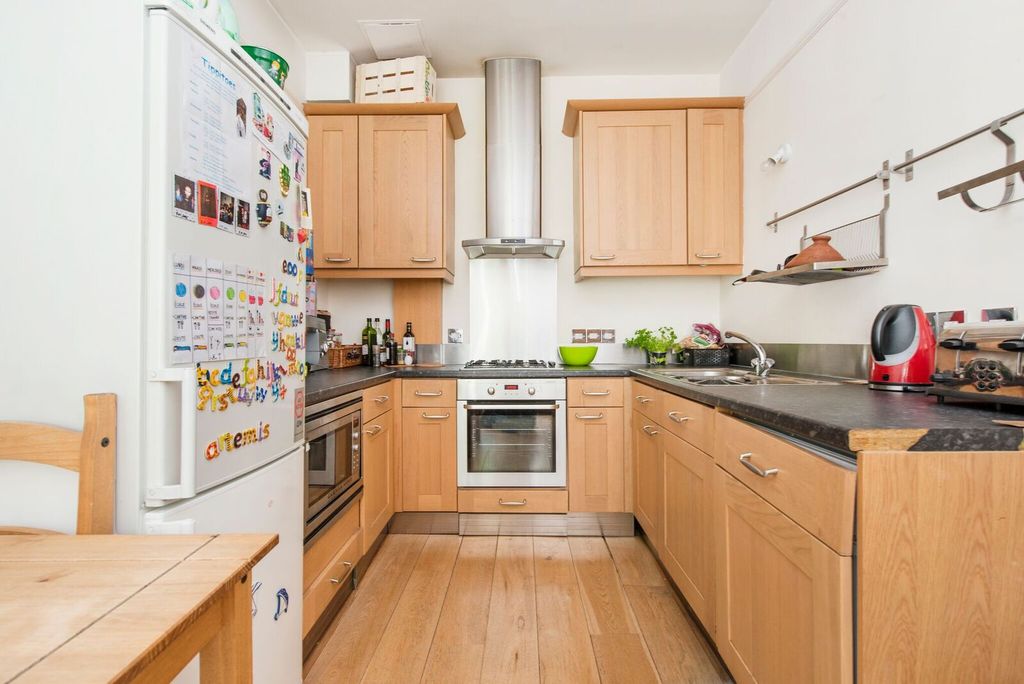 Property photo 1 of 7 1