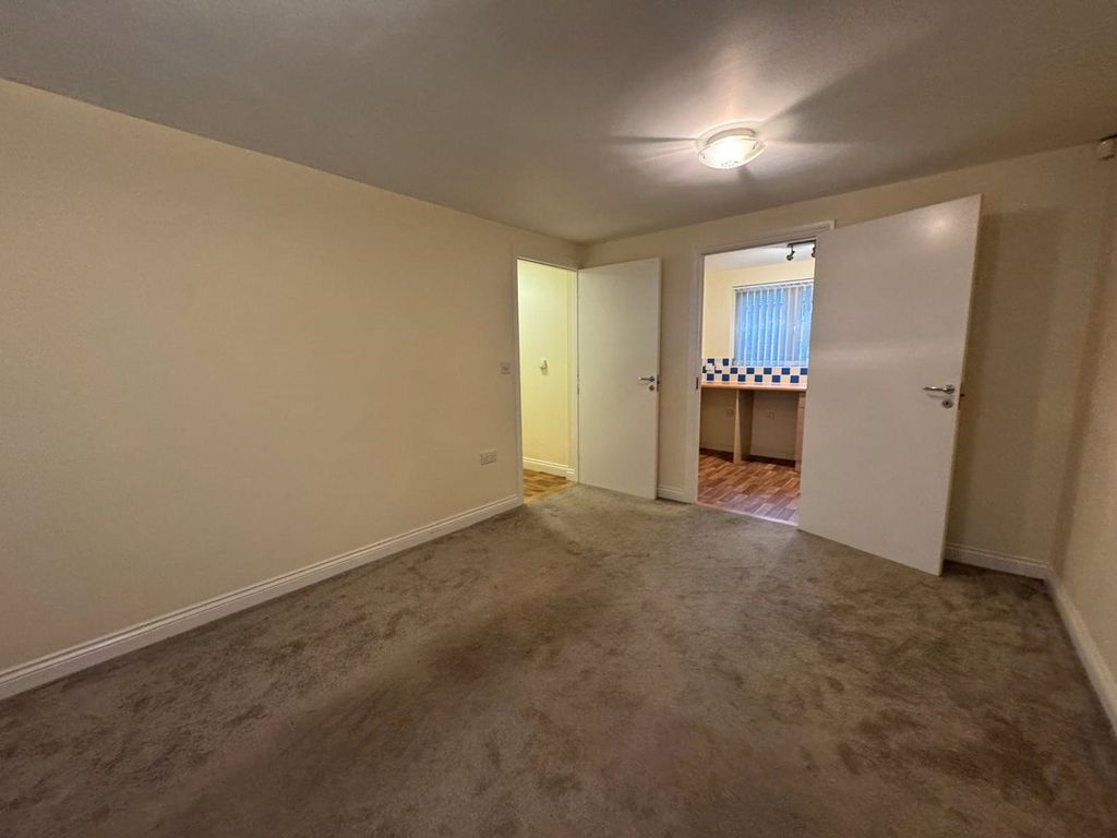 Property photo 2 of 6 Picture No. 02