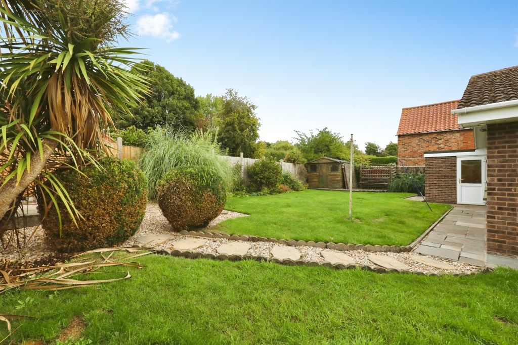 Property photo 2 of 16