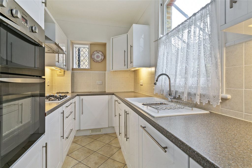 Additional image 12 of 4 bed detached house for saleQueens Road, Hampton Hill TW12