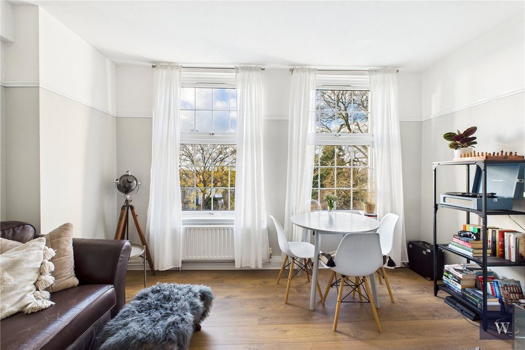 Property photo 2 of 19 Picture No. 03