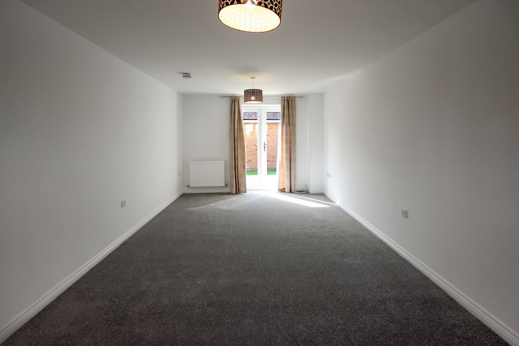 Property photo 3 of 16 Img_7961