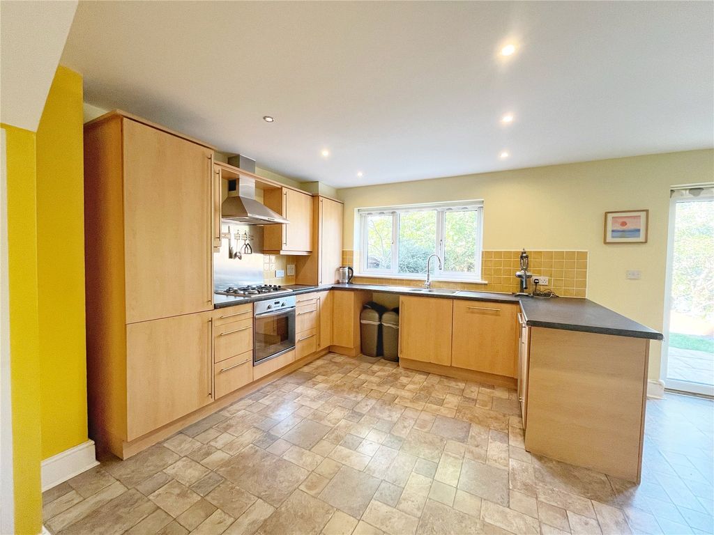 Property photo 3 of 25 Picture No. 50