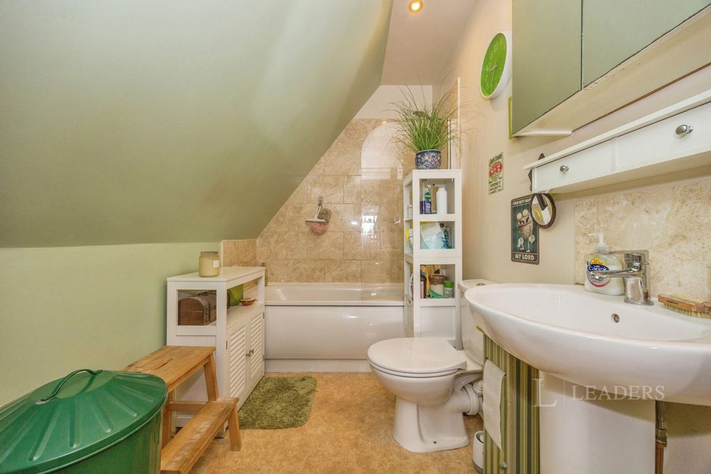 Property photo 2 of 20 Pbox-Img.Jpg