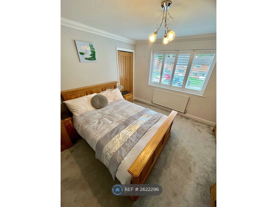 Property photo 3 of 13 Bedroom 1