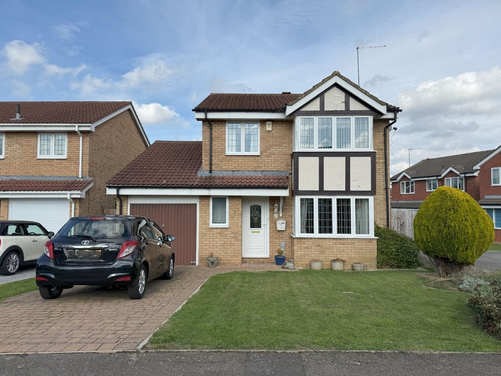 Property photo 1 of 19 External