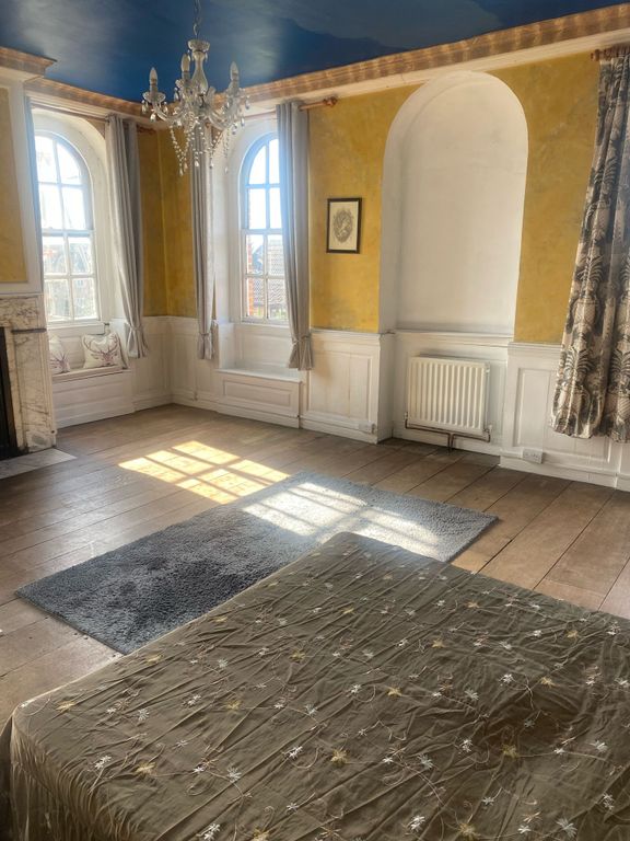 Property photo 3 of 8