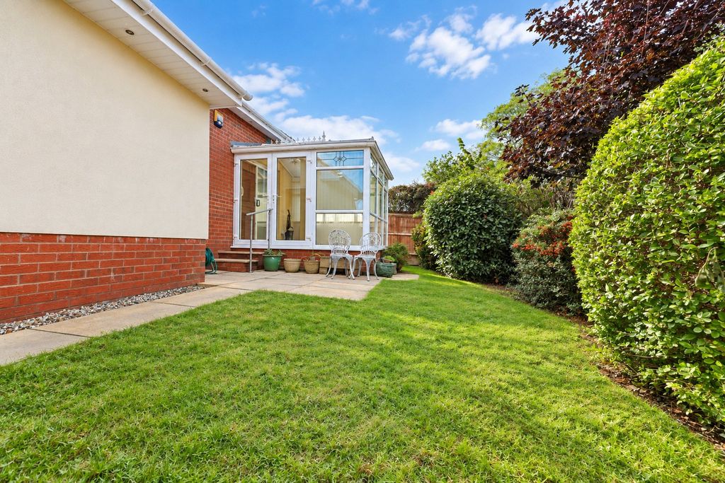 Property photo 2 of 16 Picture No. 31