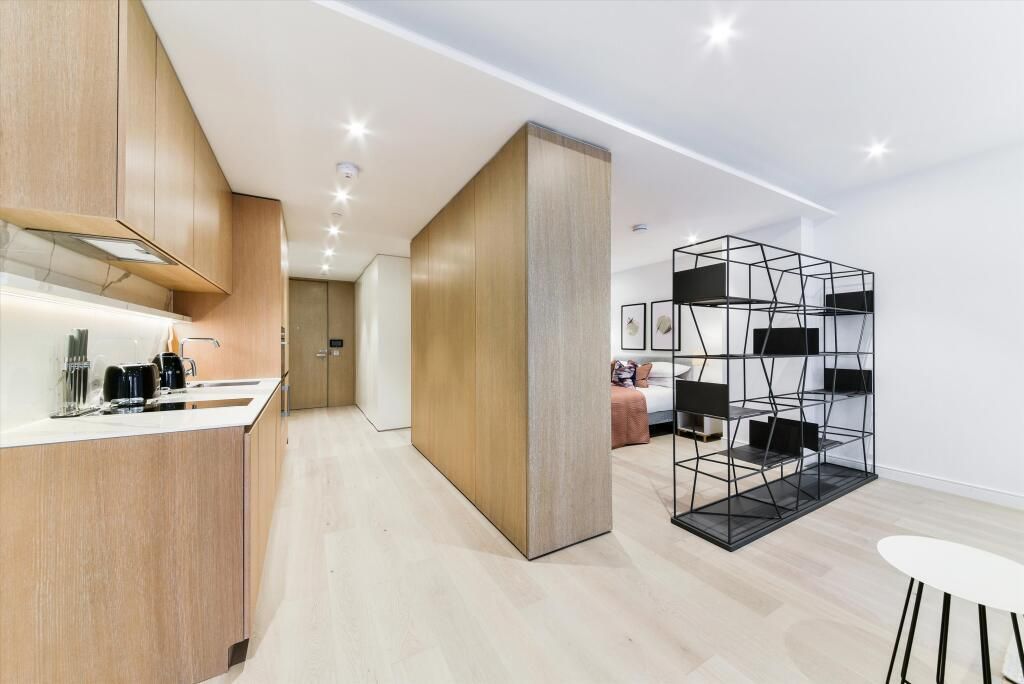 Property photo 2 of 10 65872_Cwq012581181_Img_01_0001.Jpeg