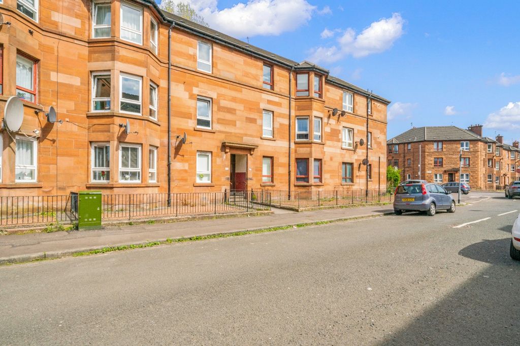 Property photo 2 of 13