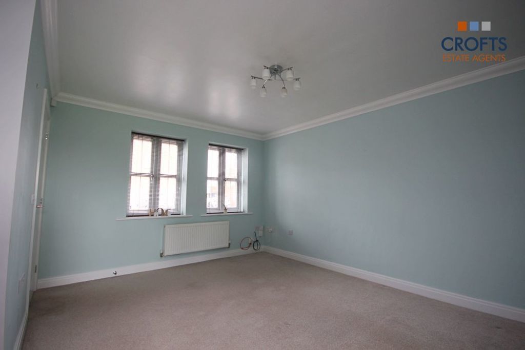 Property photo 2 of 13 Lounge