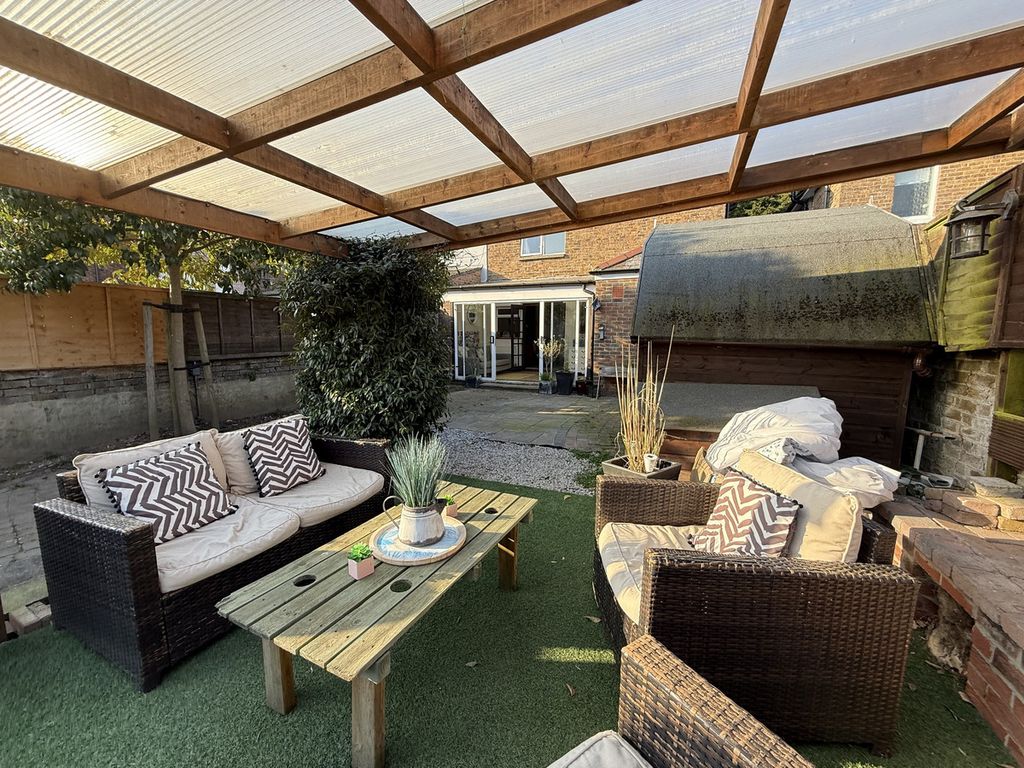 Property photo 3 of 22