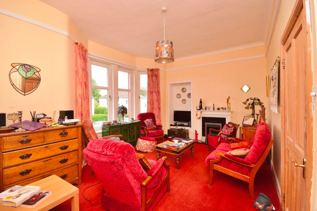 Property photo 2 of 40