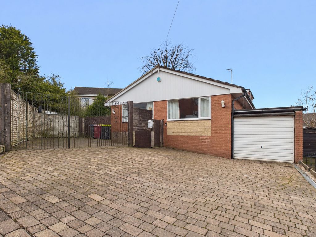 Property photo 1 of 27