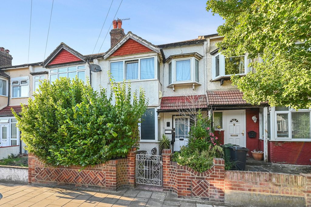 Property photo 1 of 12