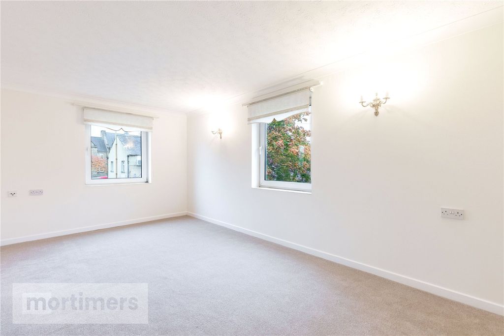 Property photo 2 of 9 Lounge Diner