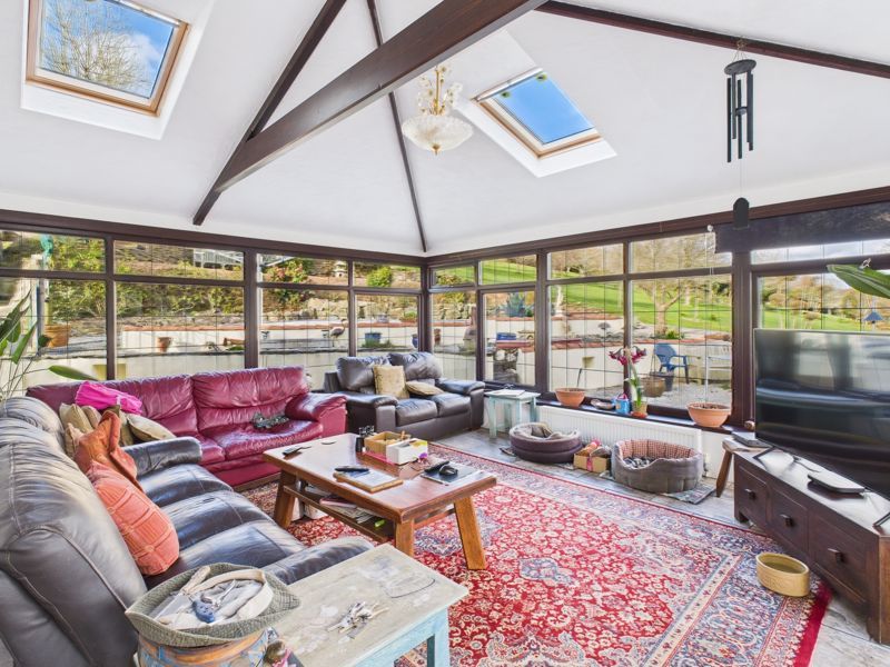 Property photo 3 of 19 Conservatory
