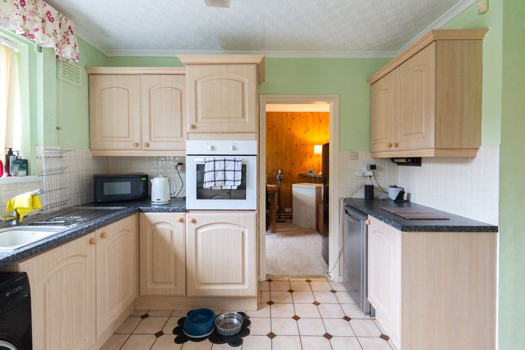 Property photo 3 of 22 Picture No. 12