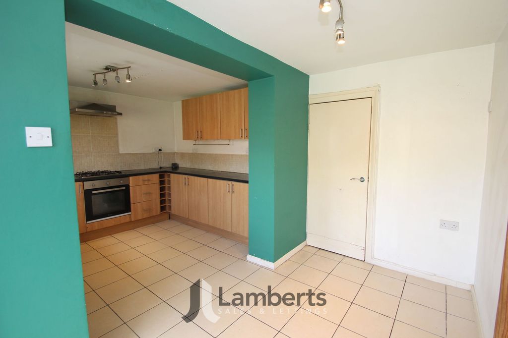 Property photo 3 of 19 Kitchen/Diner