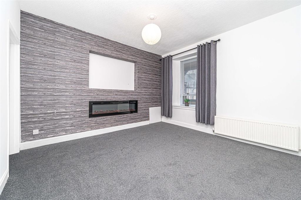 Property photo 2 of 22 Untitled (4 Of 1).Jpg