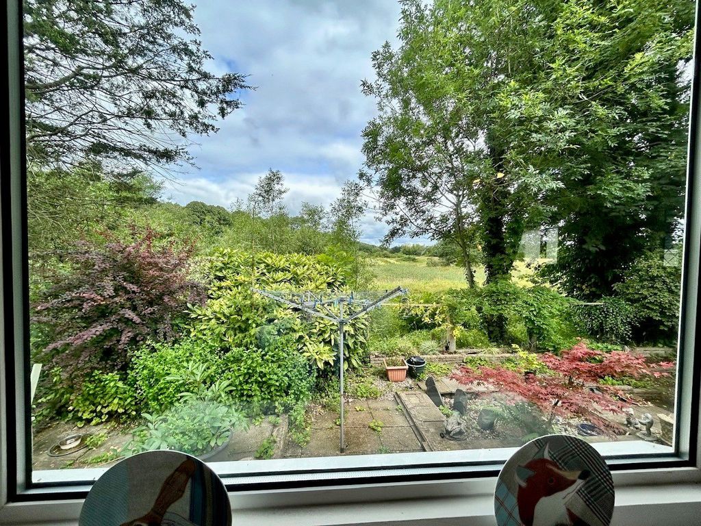 Property photo 3 of 21 Garden Views