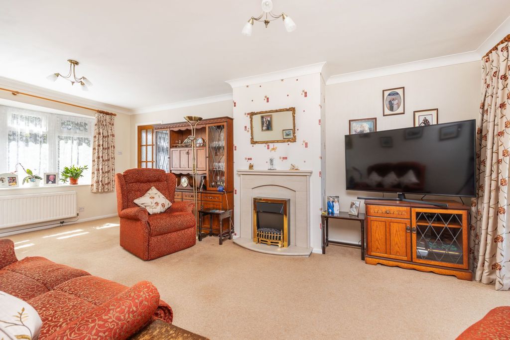 Property photo 3 of 15