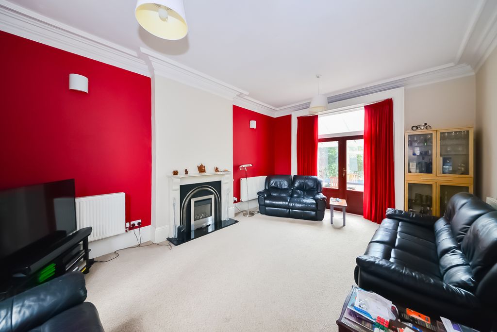 Property photo 3 of 29