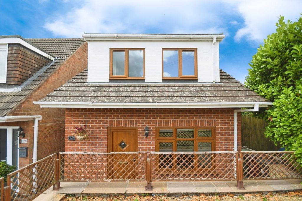 Property photo 1 of 14 Front 03.Jpg