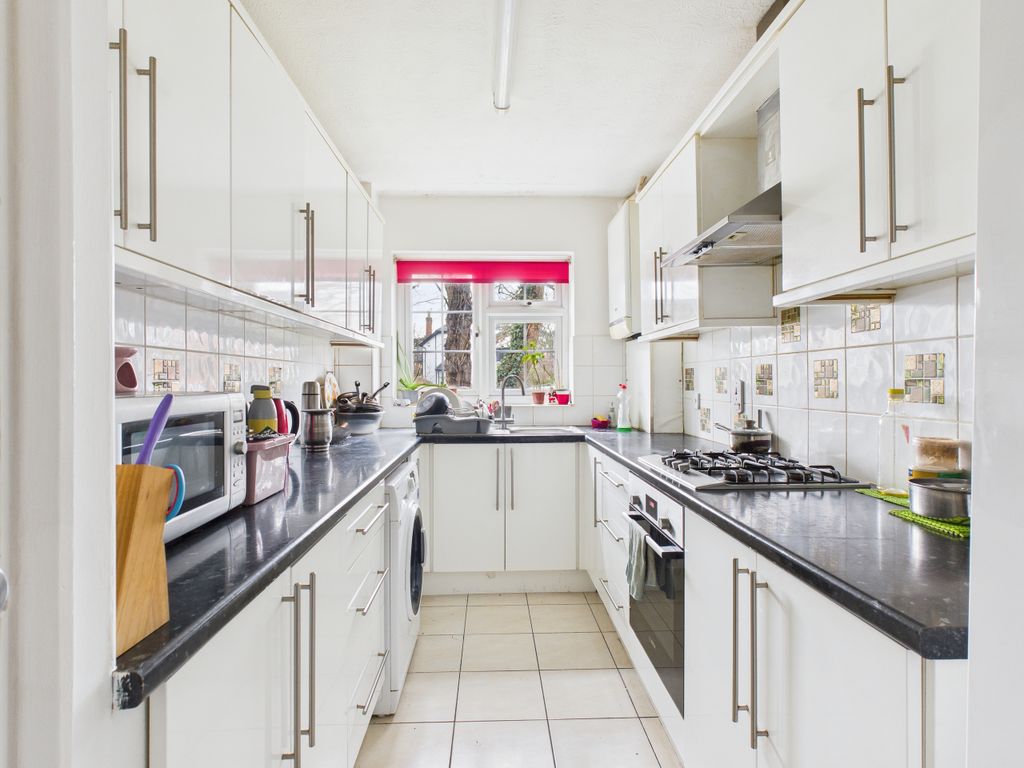 Property photo 2 of 7 Cam01984G0-Pr0544-Still001