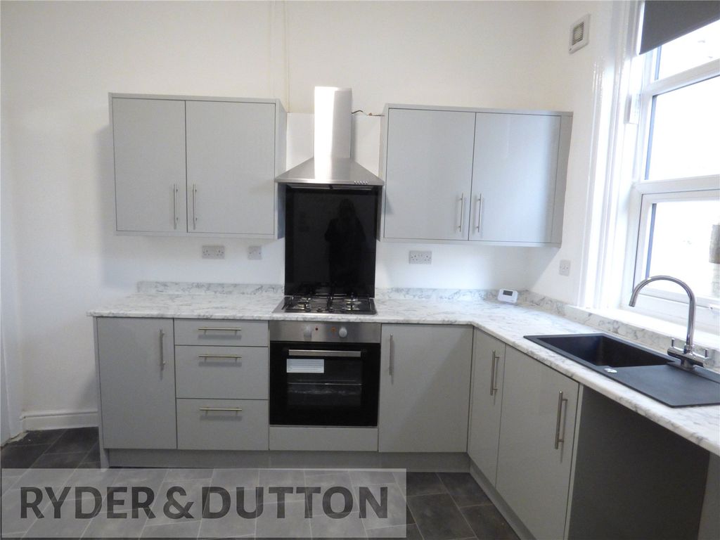 Property photo 3 of 16 Kitchen