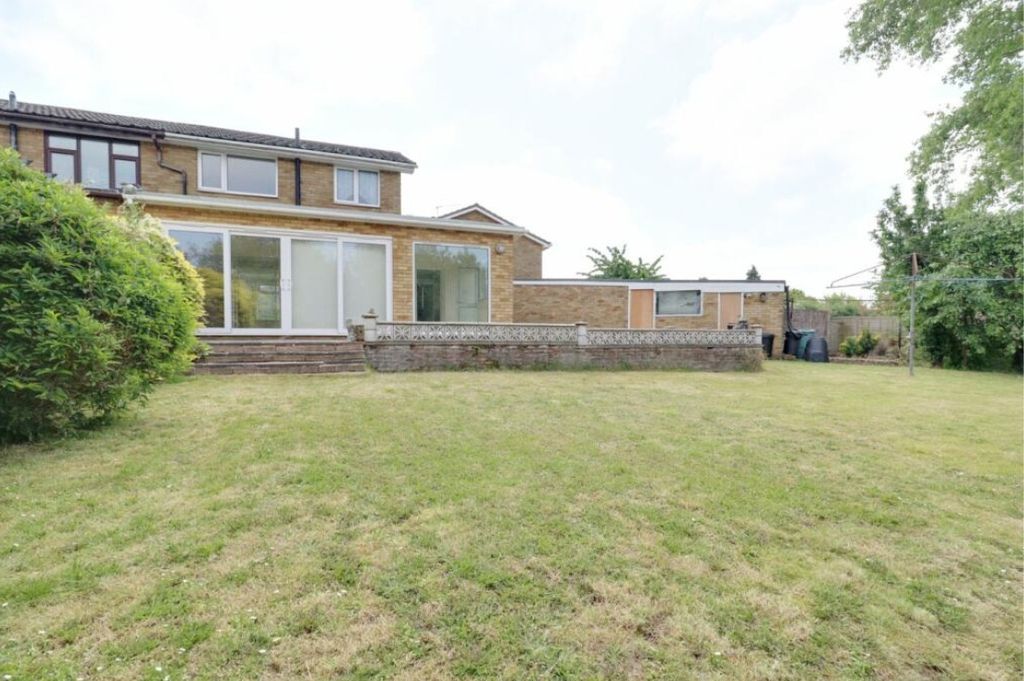 Property photo 3 of 17