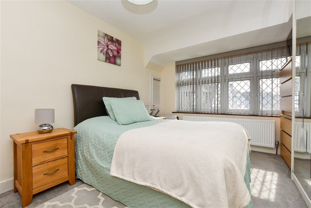 Property photo 3 of 11 Bedroom 1