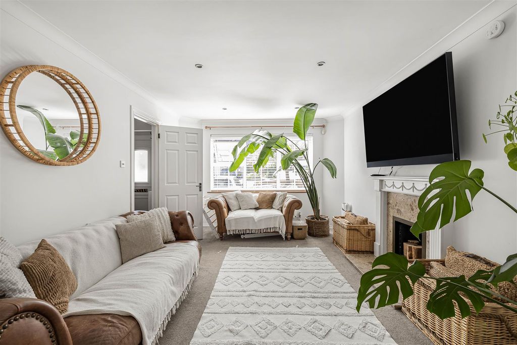 Property photo 2 of 21 15_77855.Jpg