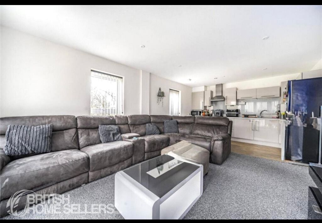 Property photo 3 of 9 Picture No. 04