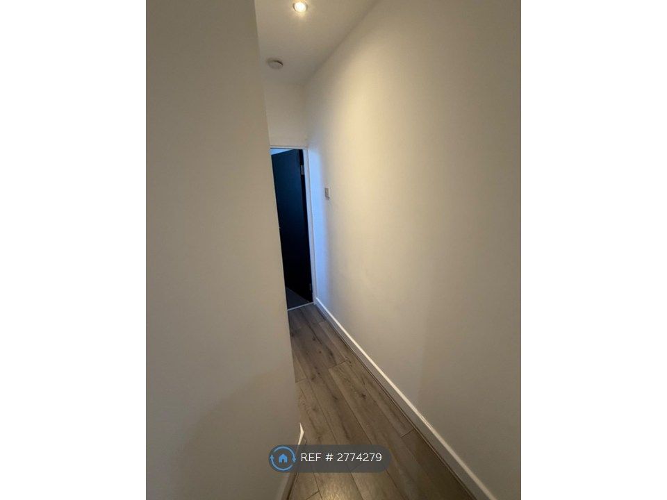 Property photo 2 of 3